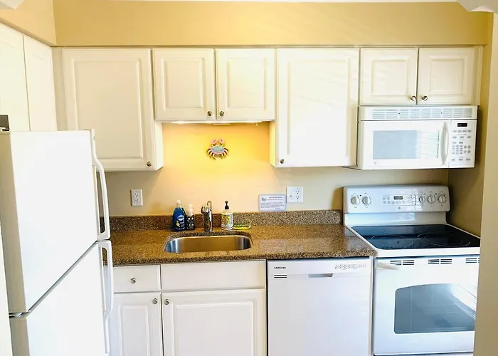Indian Shores 2 Bedroom Escape!